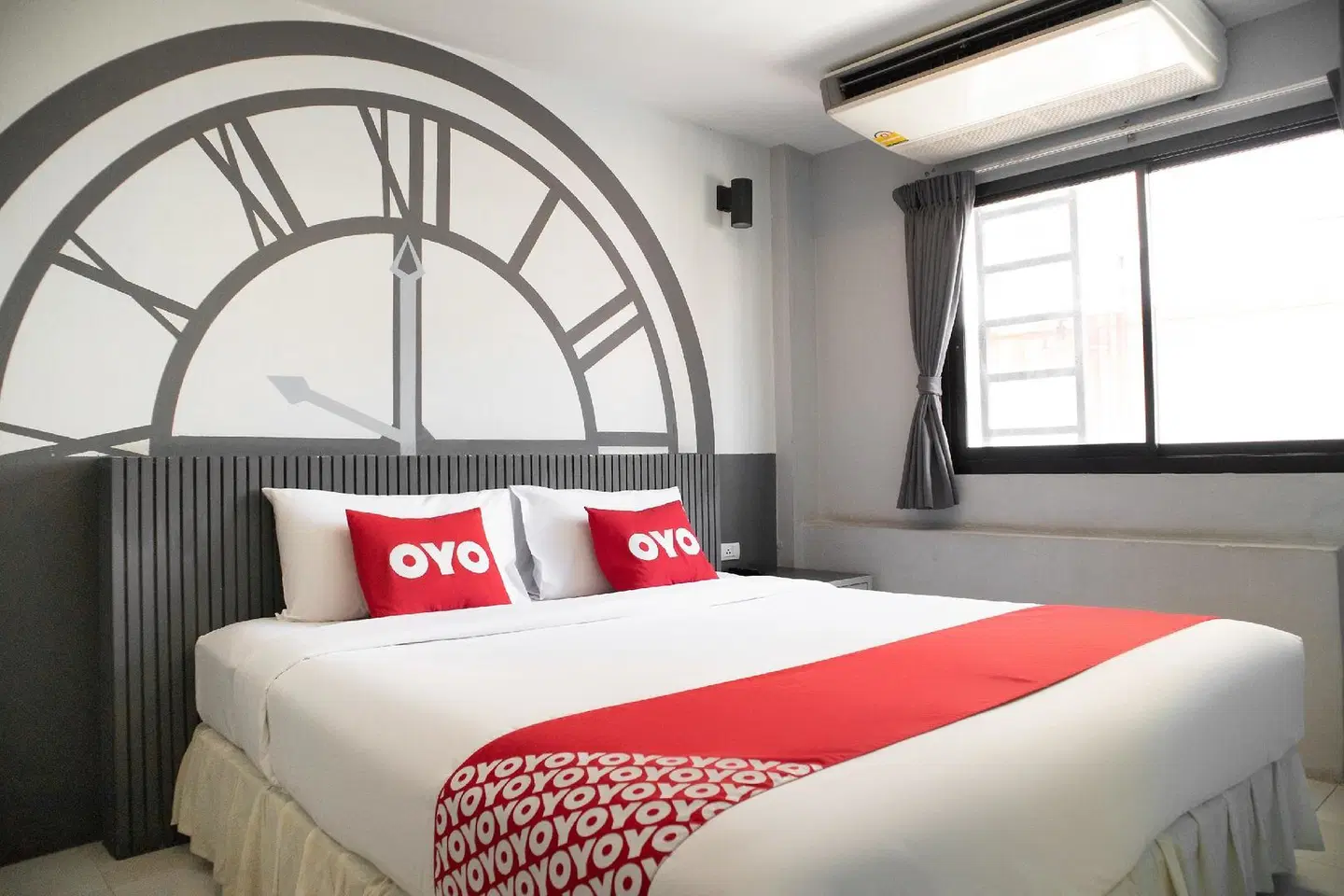 At Night Hostel ROOM_EXAMPLE