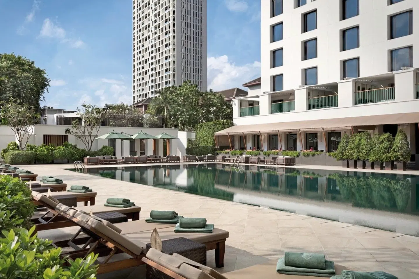 The Sukhothai OUTDOOR_POOL