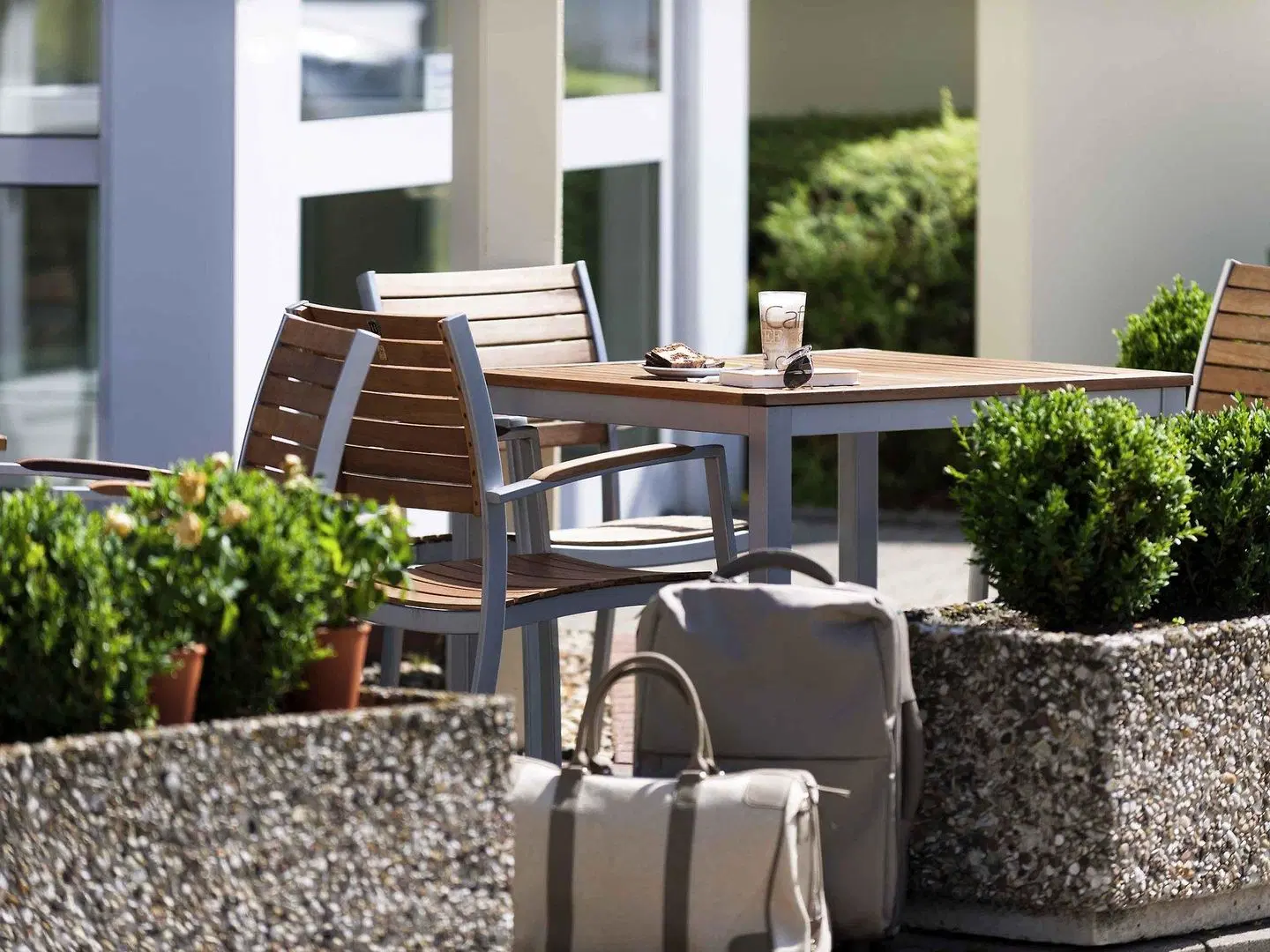 ibis Koeln Frechen Terrasse