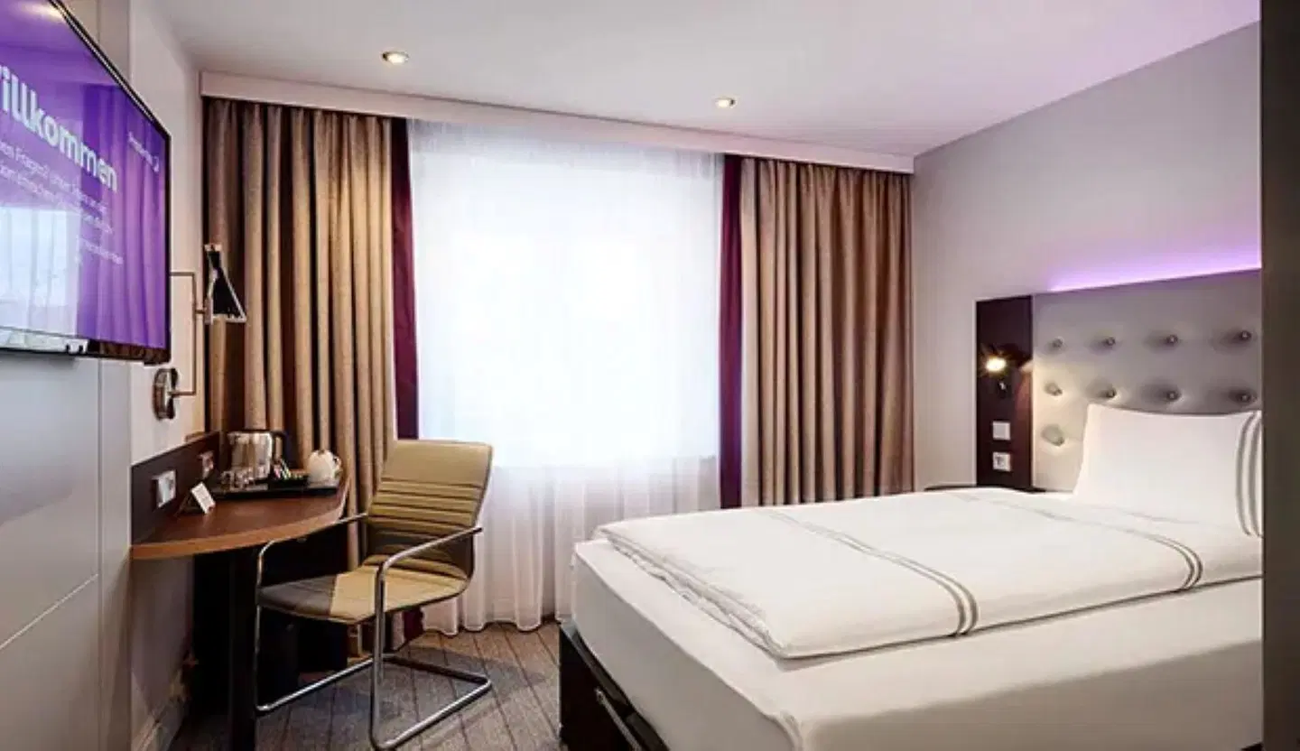 Premier Inn Köln City Centre ROOM_EXAMPLE