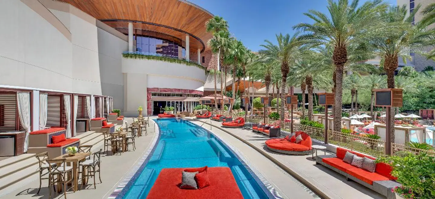 Red Rock Casino Resort Spa OUTDOOR_POOL