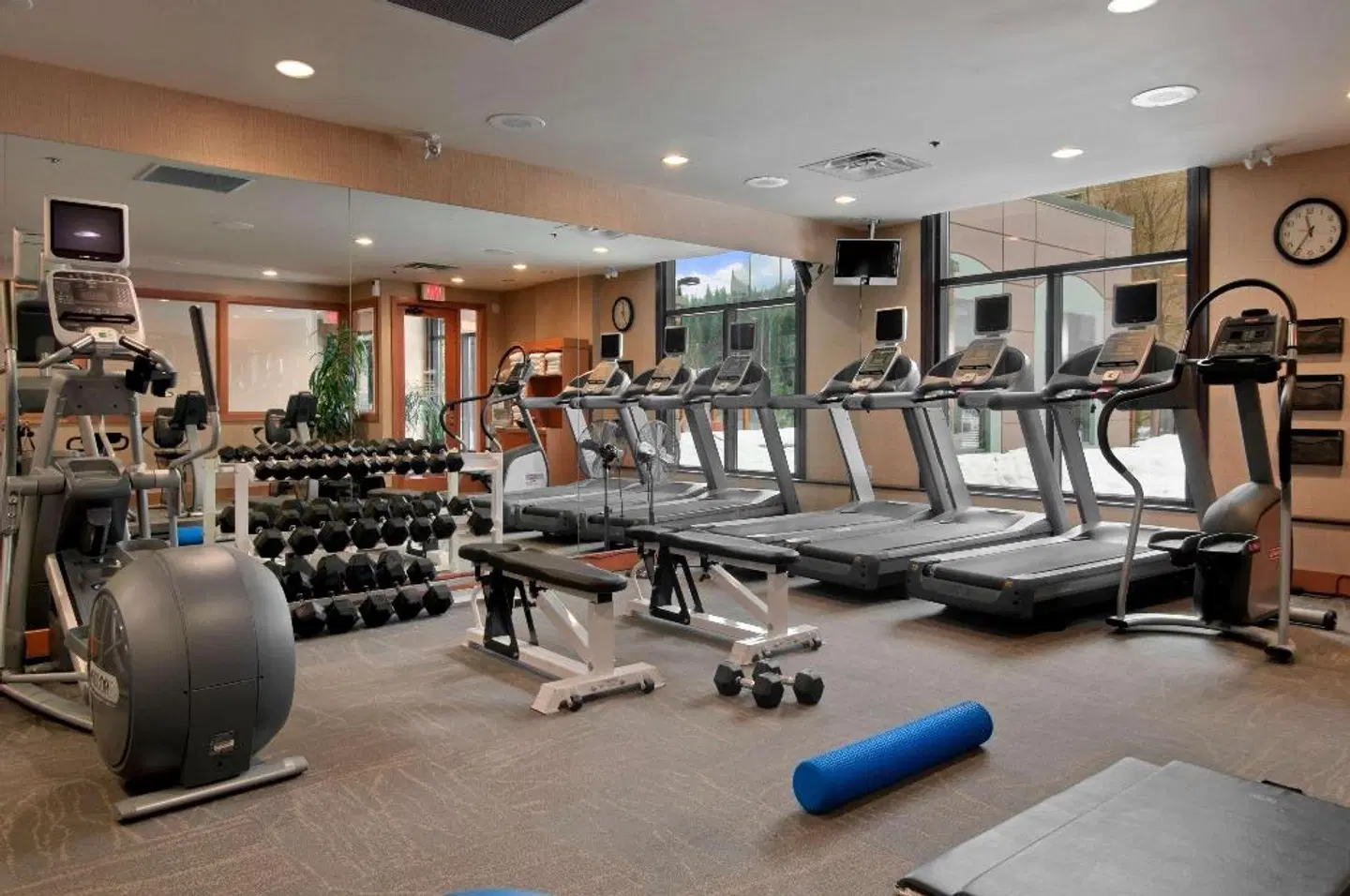 Hilton Whistler Resort & Spa SPORTS_AND_LEISURE