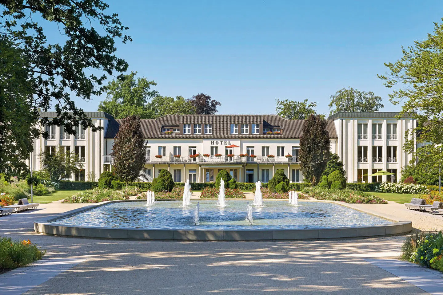 BEST WESTERN PREMIER Park Hotel & SPA EXTERIOR