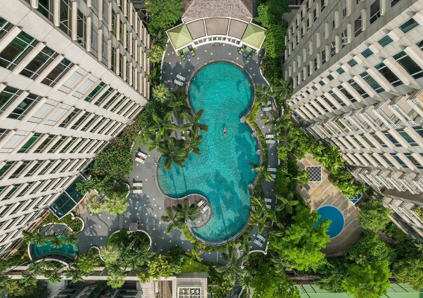 Conrad Bangkok Residences EXTERIOR