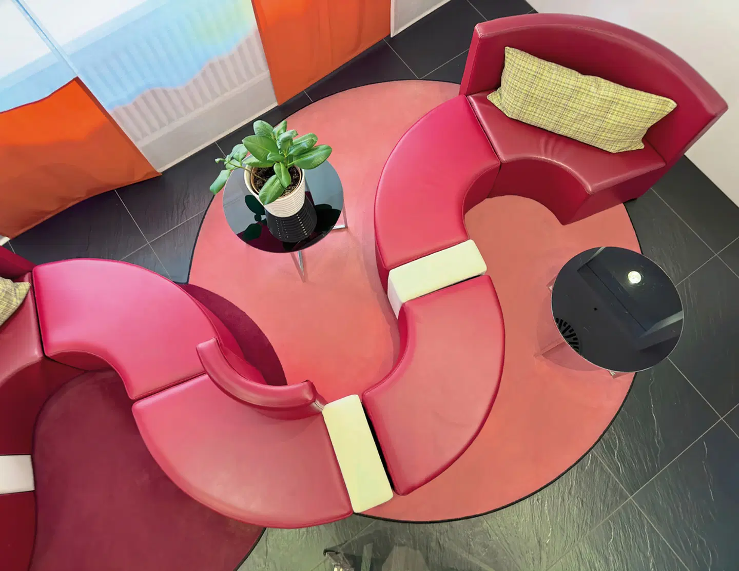 Wyndham Garden Düsseldorf City Centre Königsallee MODEL_IMPRESSION