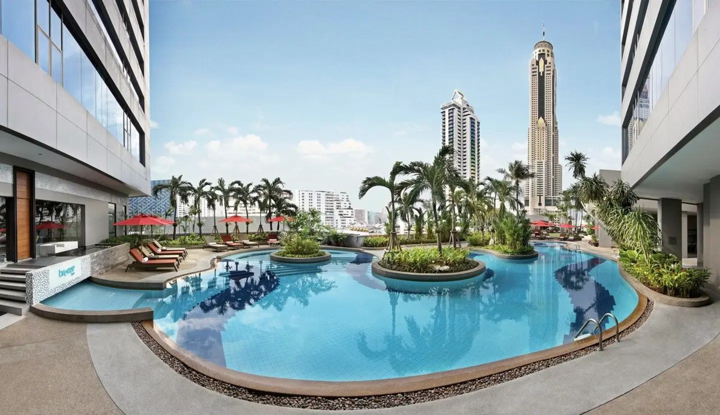 Amari Bangkok OUTDOOR_POOL