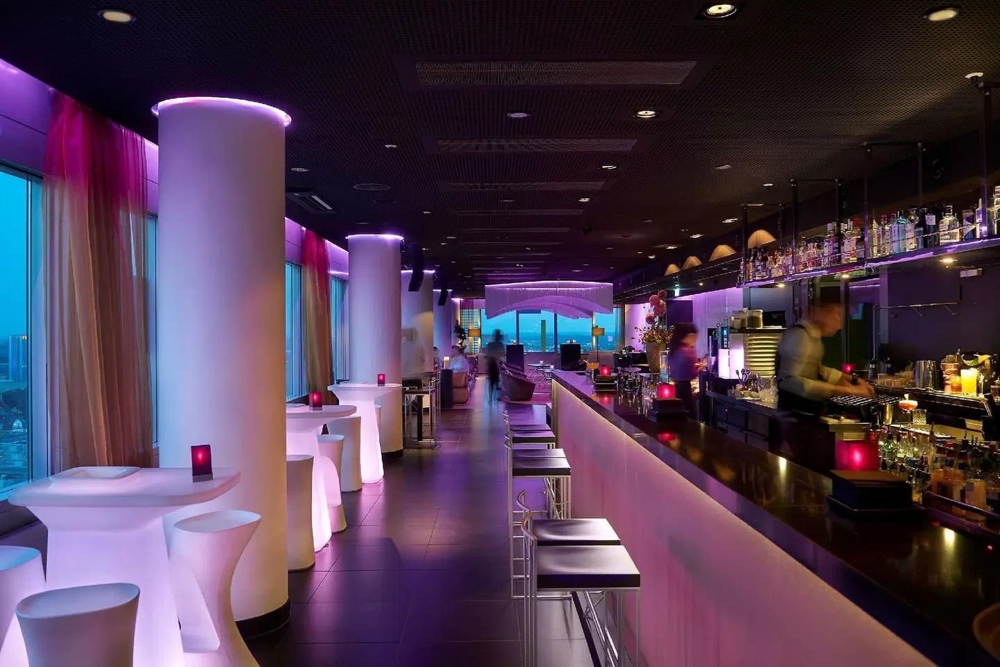 INNSIDE Düsseldorf Hafen Bar