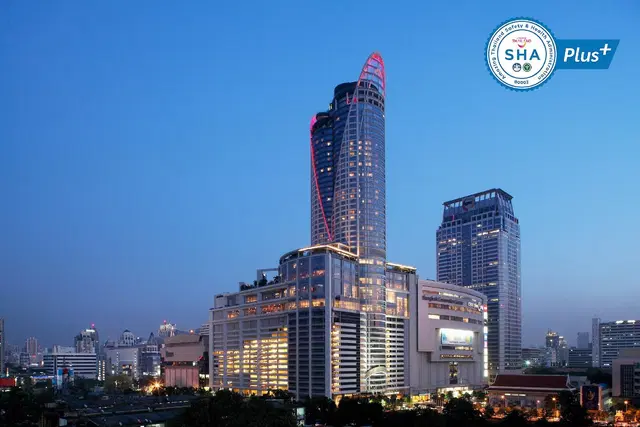 Centara Grand at CentralWorld EXTERIOR