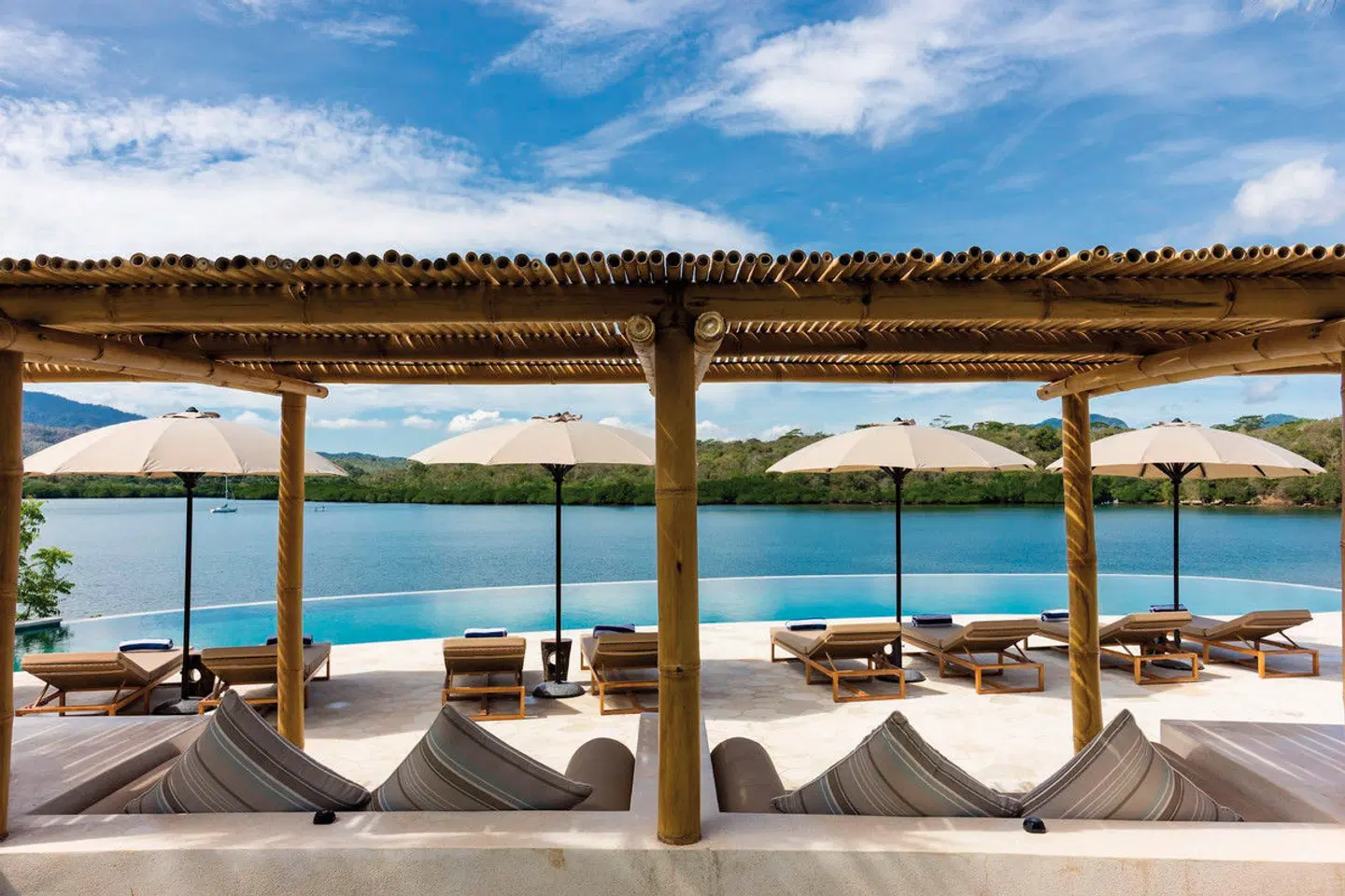 Menjangan Dynasty Resort Terrasse