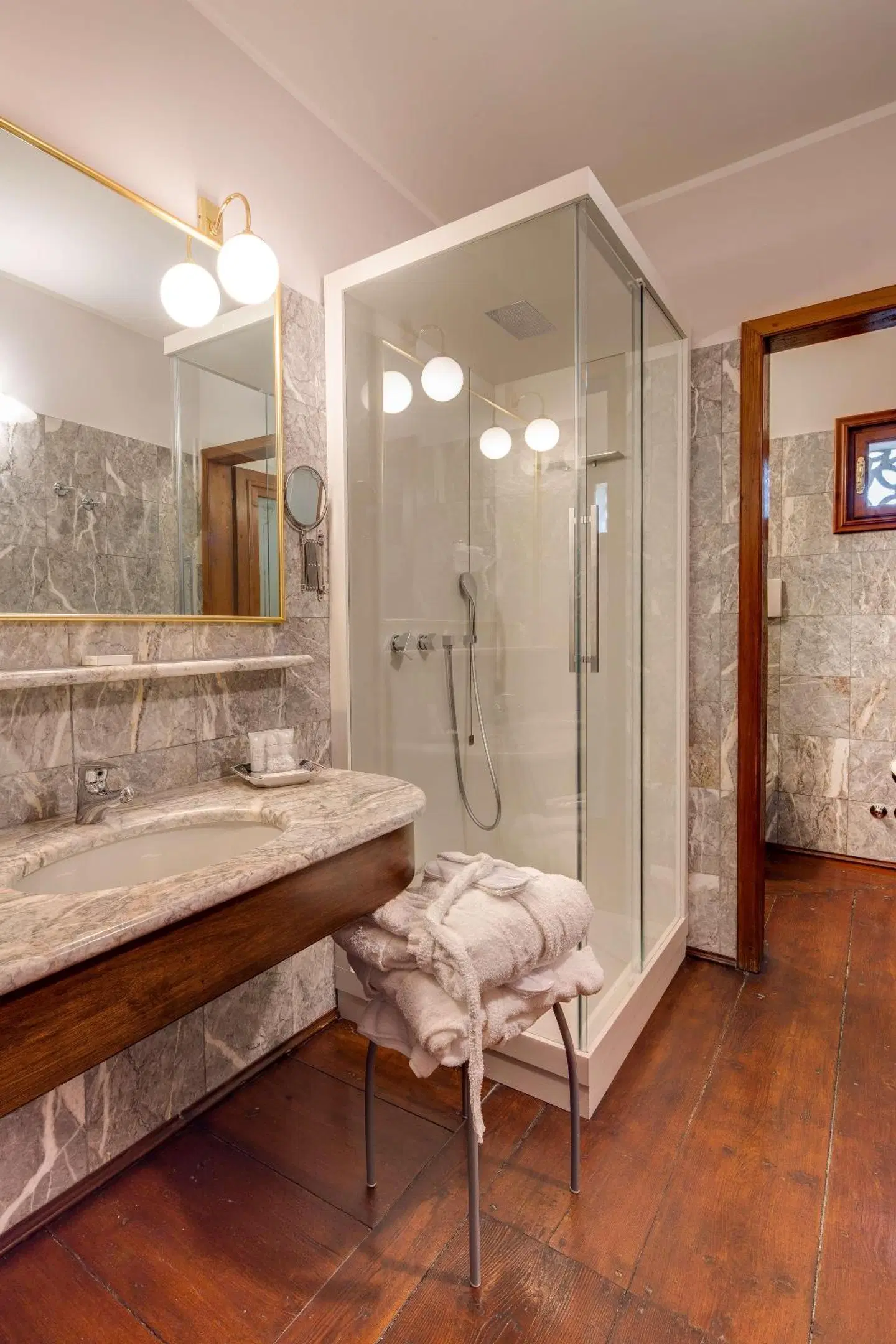 Best Western Plus Hotel Villa Tacchi Badezimmer