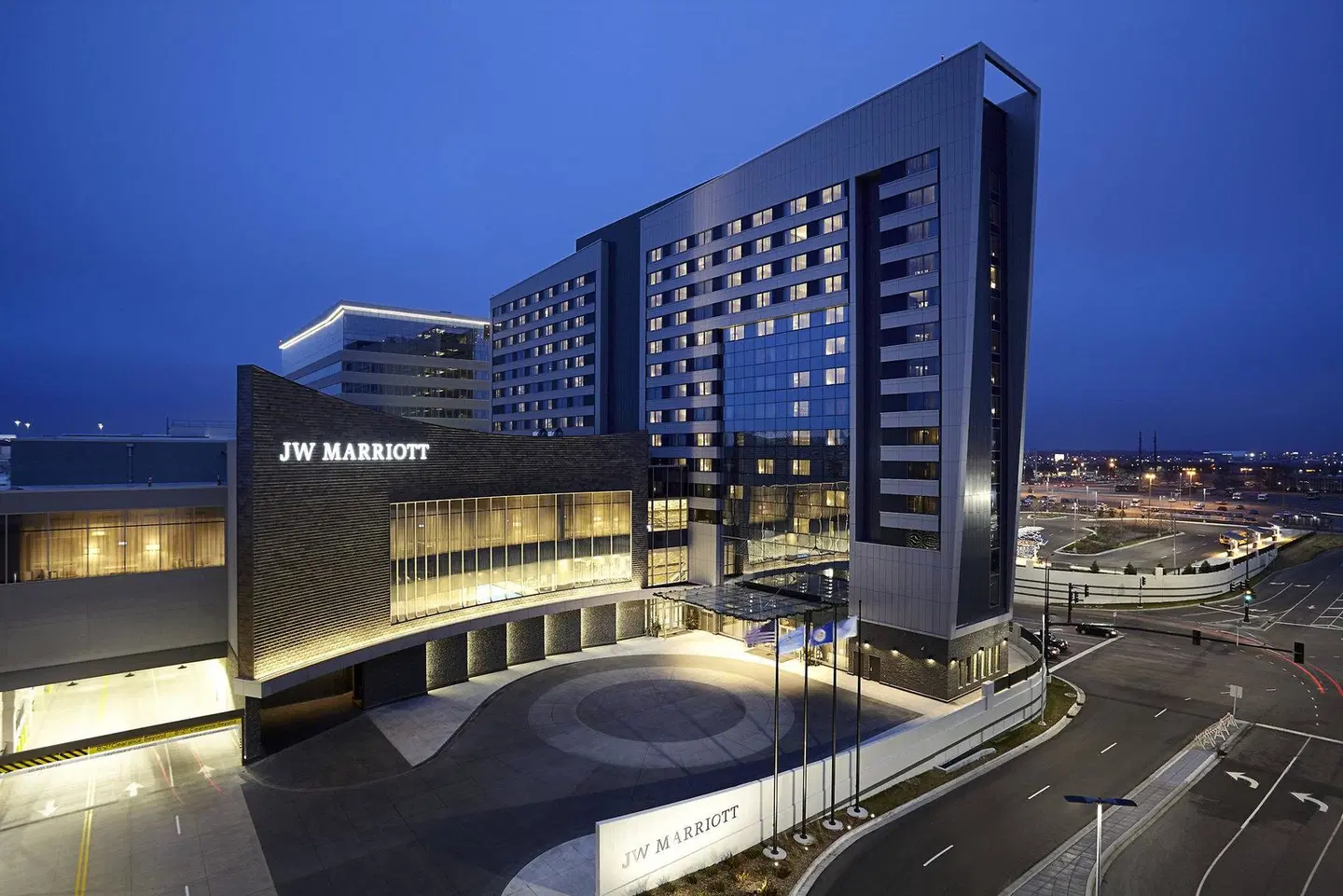 JW Marriott Minneapolis Mall of America EXTERIOR