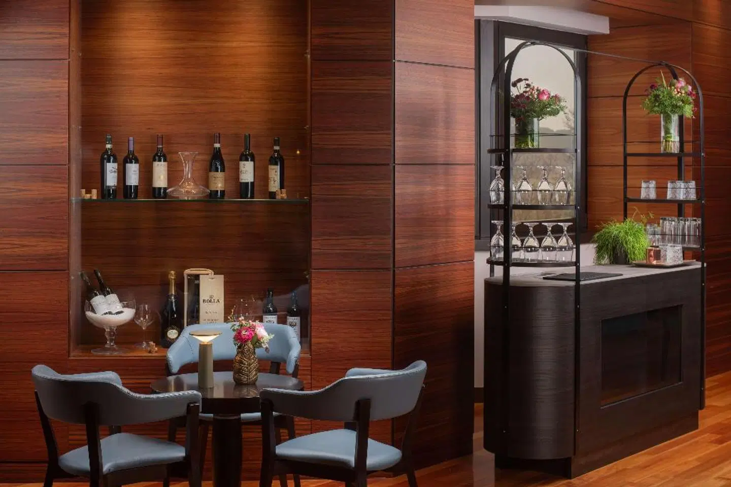 NH Bologna Villanova Bar