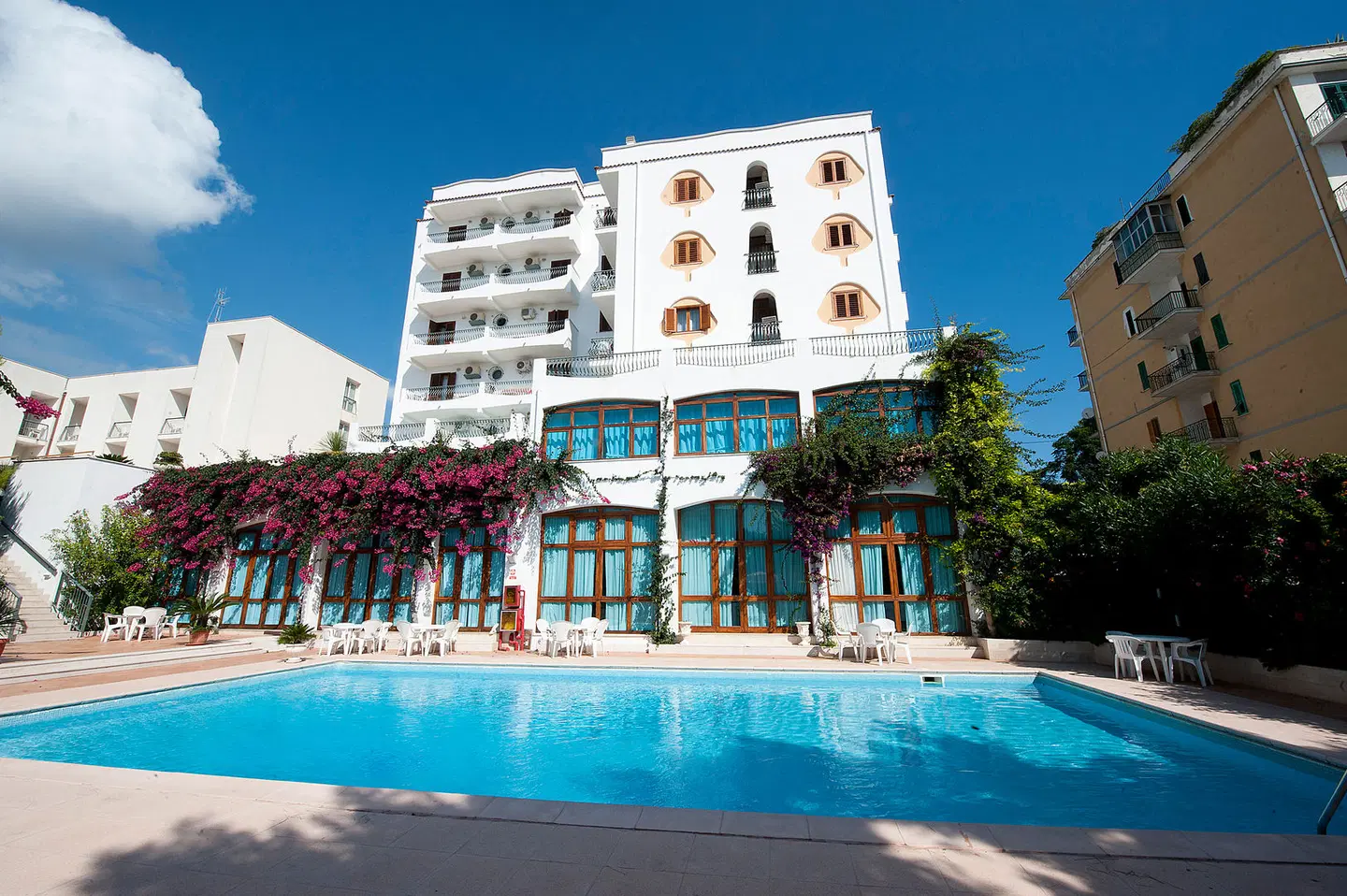 Degli Aranci OUTDOOR_POOL