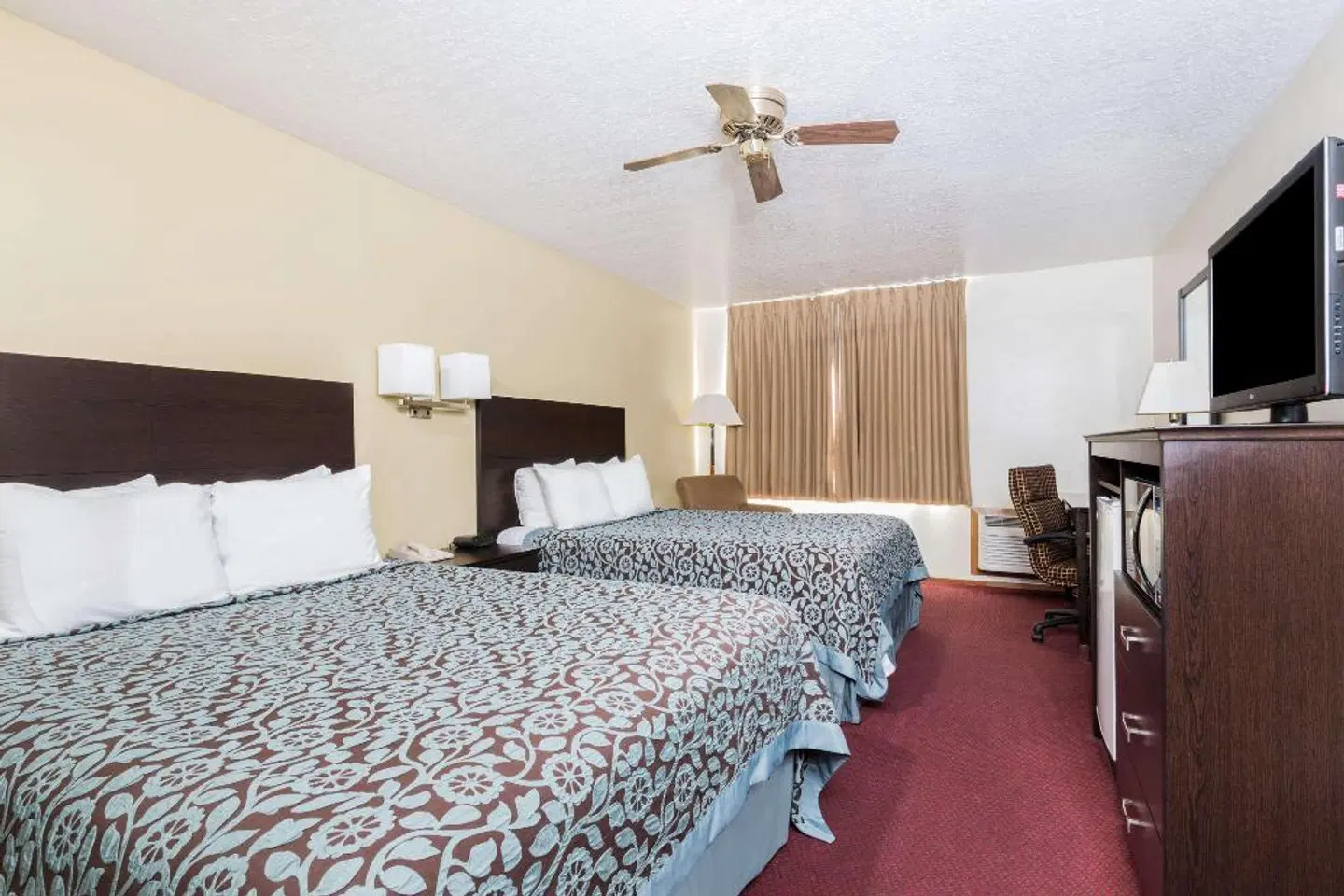Days Inn by Wyndham Pueblo ROOM_EXAMPLE