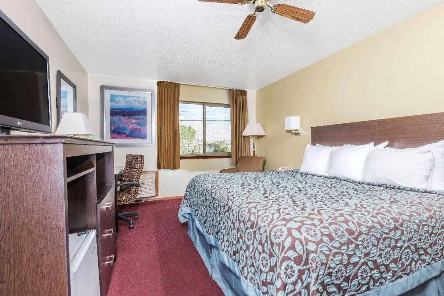 Days Inn by Wyndham Pueblo ROOM_EXAMPLE