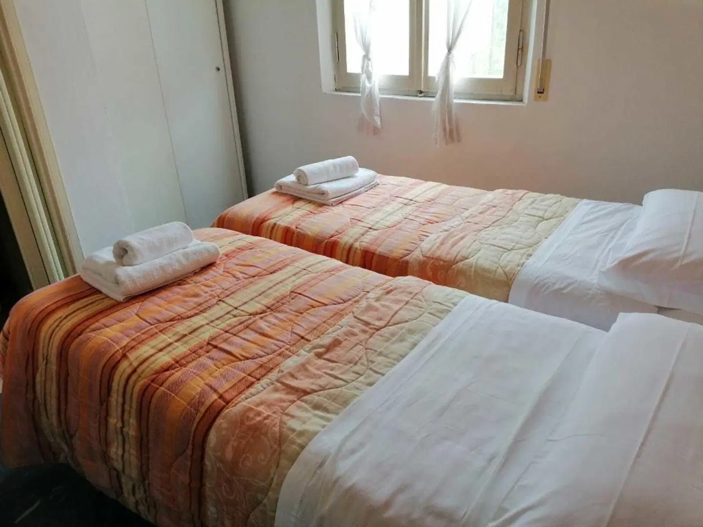 hotel manolita ROOM_EXAMPLE