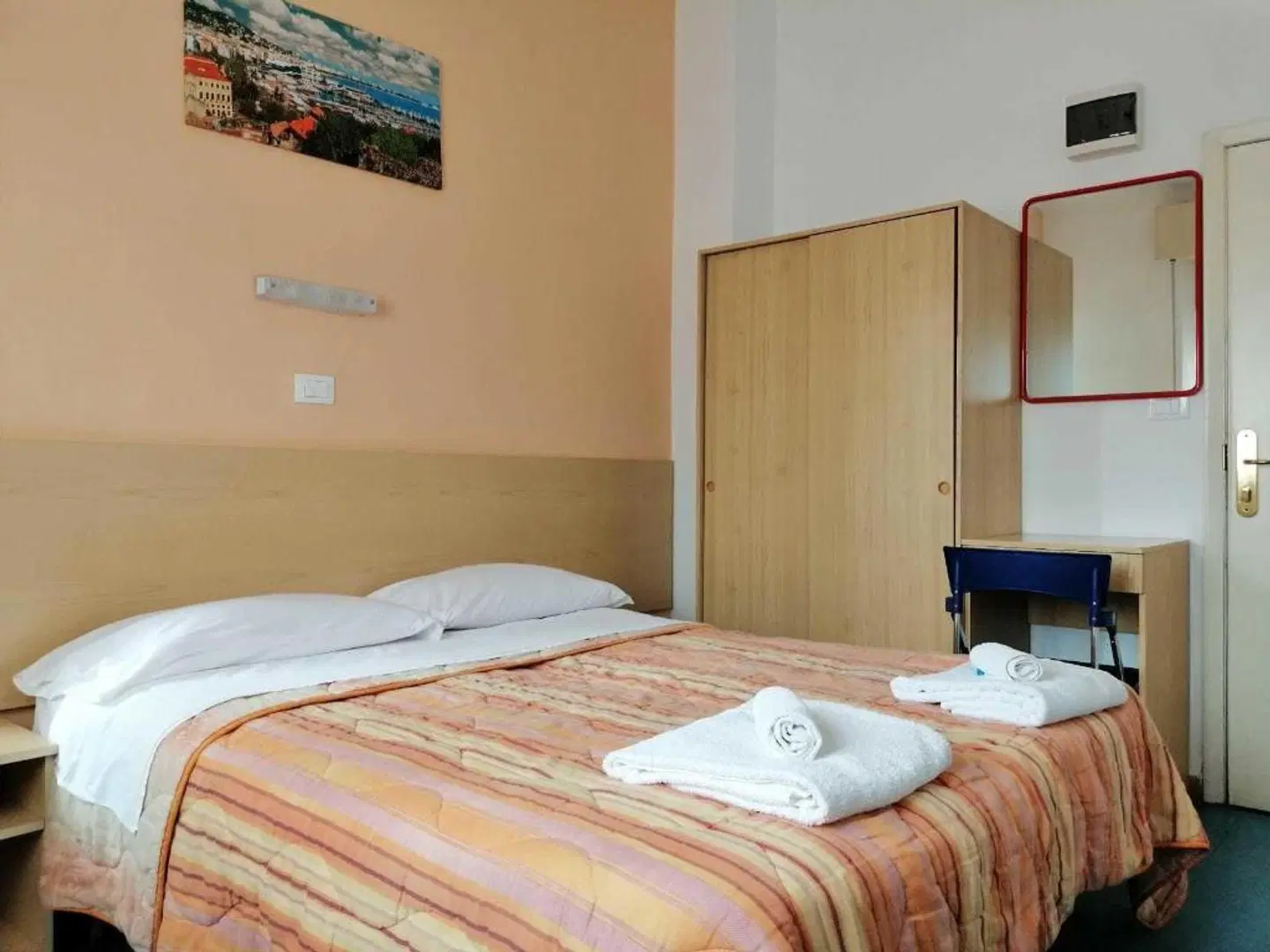 hotel manolita ROOM_EXAMPLE