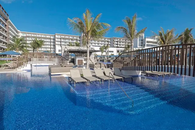 Royalton Splash Riviera Cancun OUTDOOR_POOL