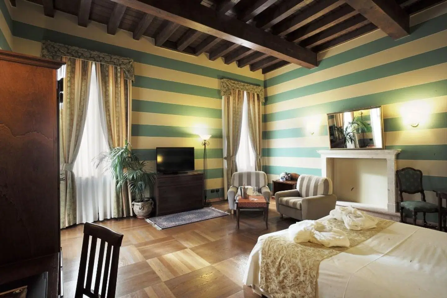 Villa Cariola ROOM_EXAMPLE
