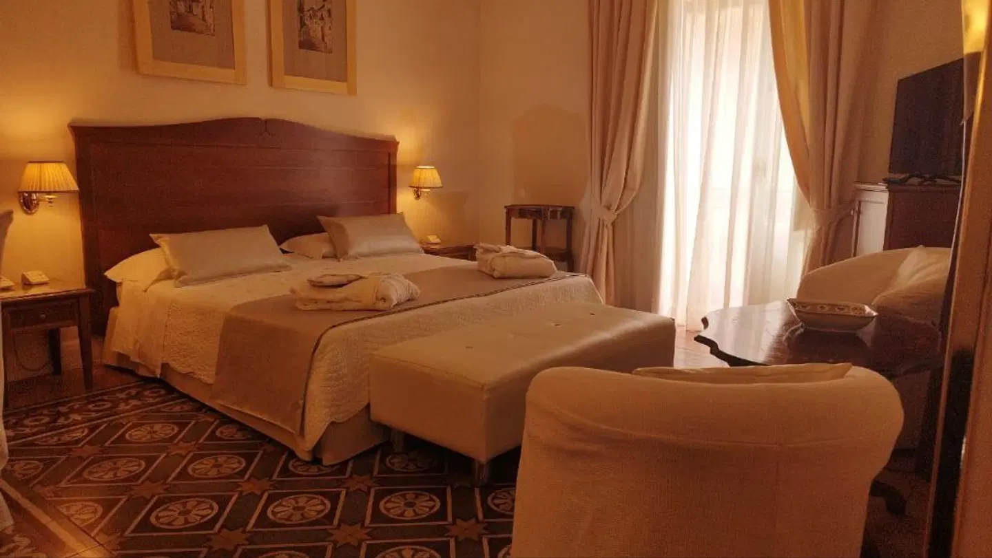 Akropolis ROOM_EXAMPLE