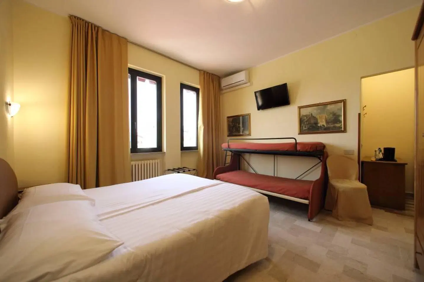 Hotel Primavera ROOM_EXAMPLE