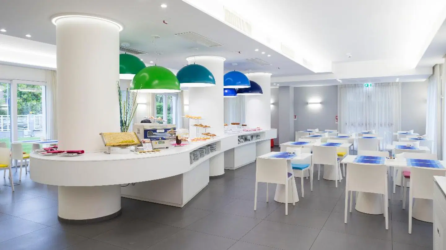 Love Boat Restaurant