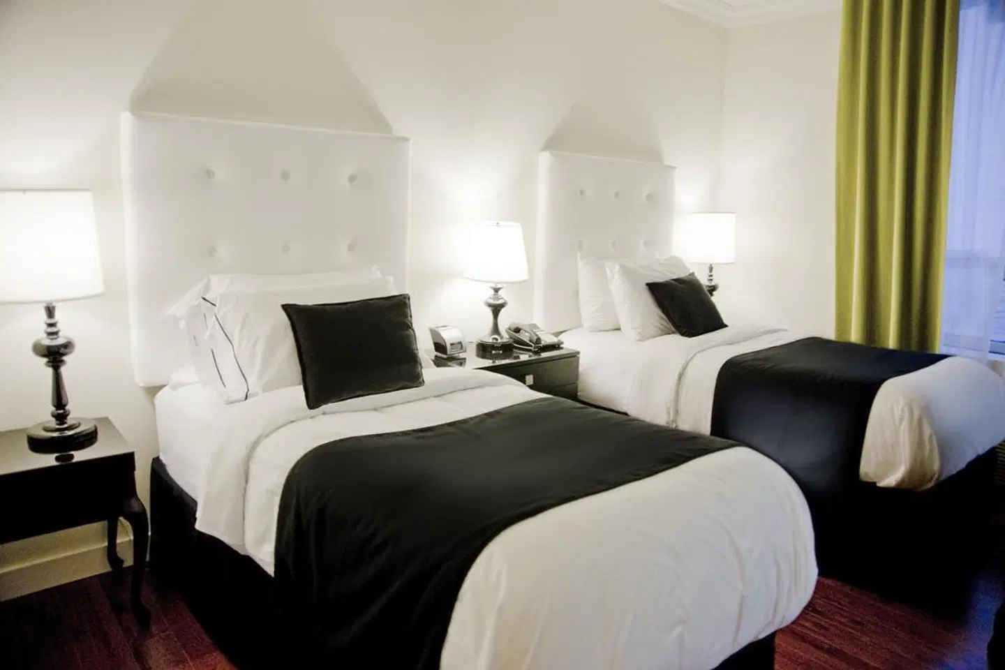 Victoria ROOM_EXAMPLE