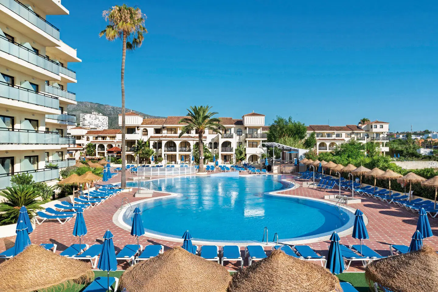 Hotel Puente Real OUTDOOR_POOL