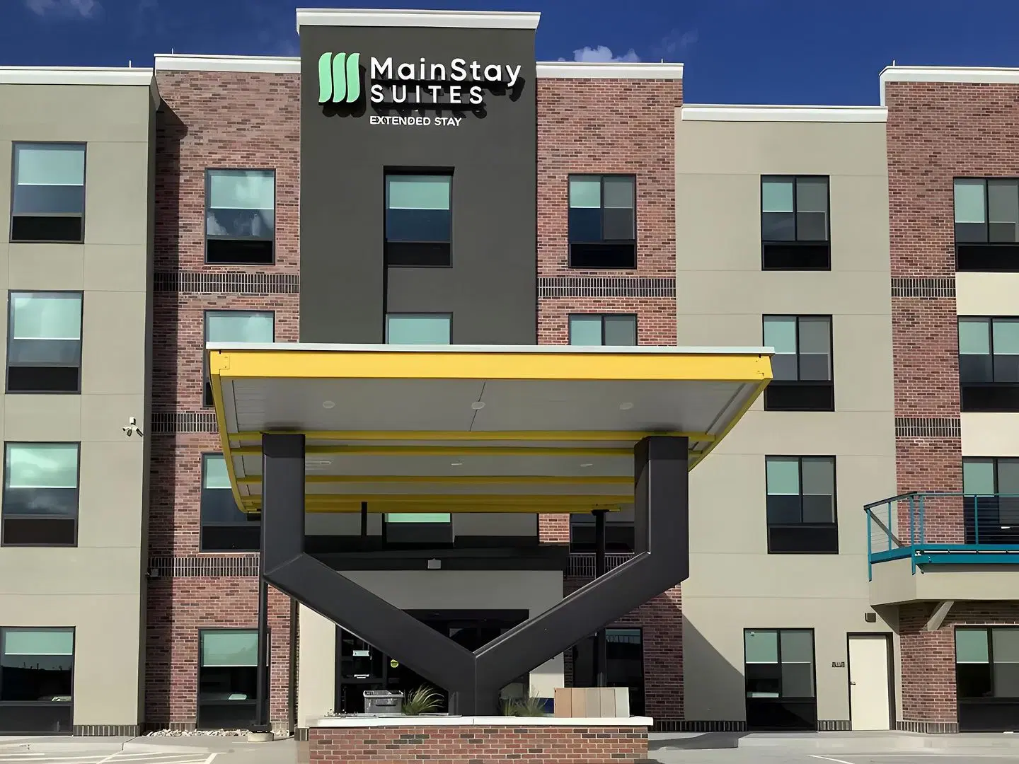 MainStay Suites Colorado Springs East - Medical Center Area EXTERIOR