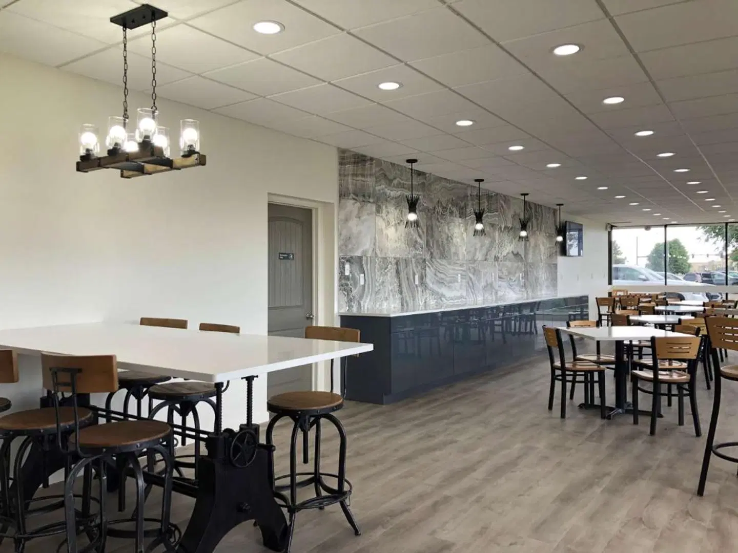 Aiden by Best Western @ Denver West/Golden Bar