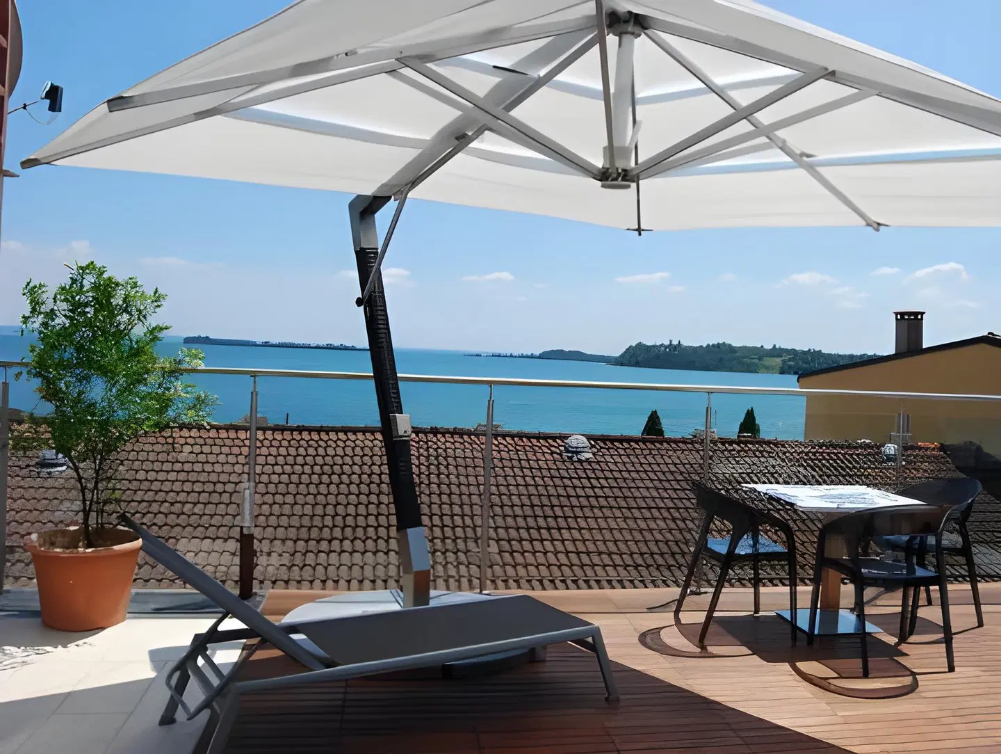 Hotel Atelier Gardone RIviera Centro & Beach by Happy Hotels Terrasse