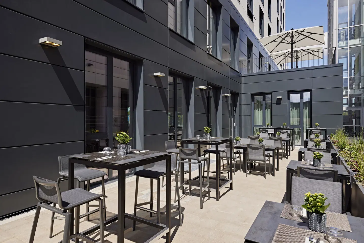 LÉGÈRE Hotel Erfurt Terrasse