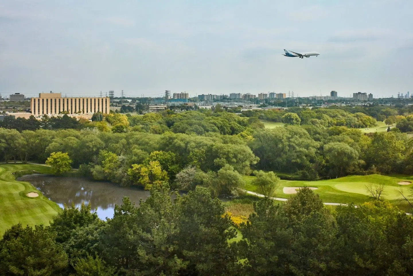 Toronto Airport Marriott Hotel LANDSCAPE