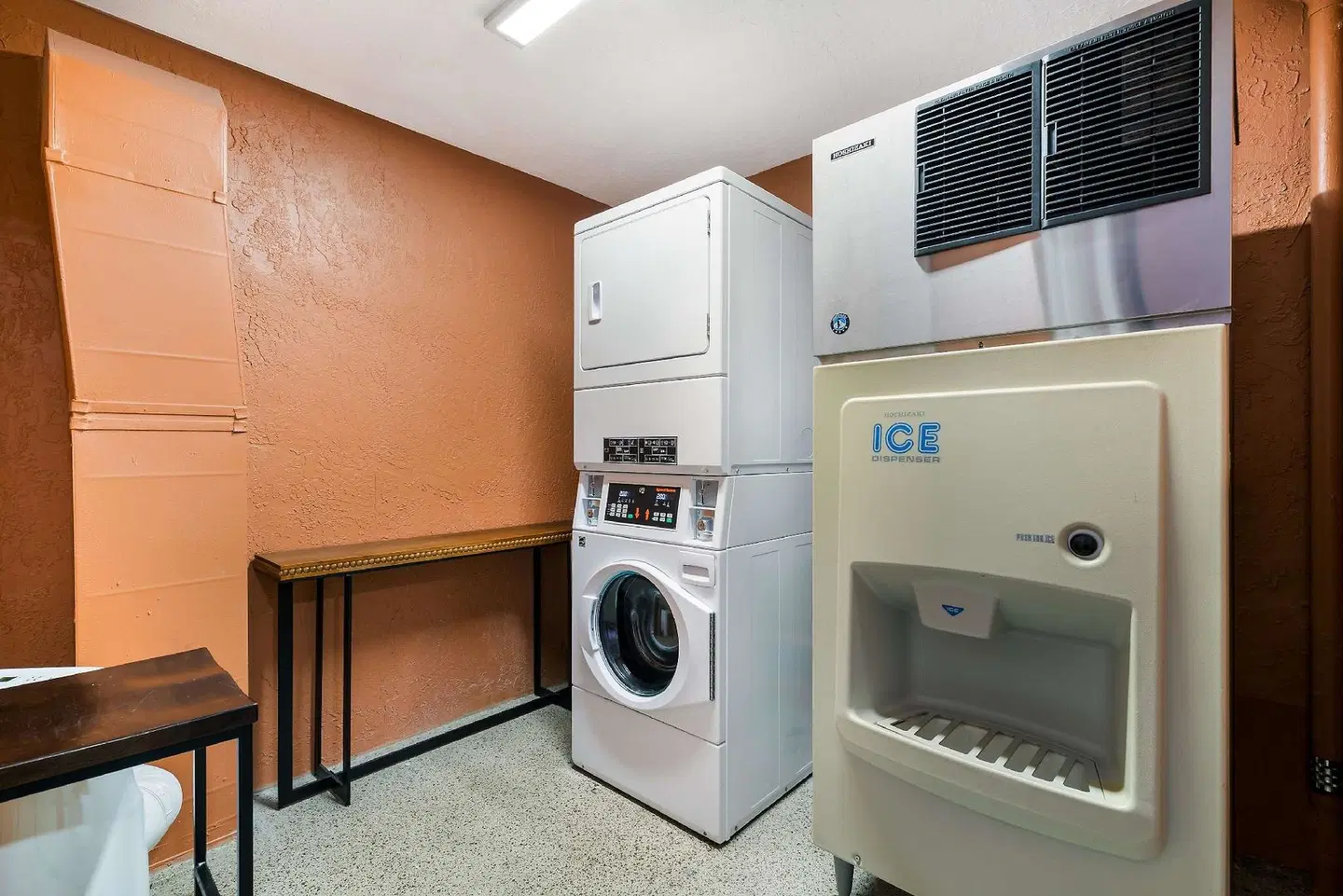 SureStay Plus Hotel by Best Western The Villages Badezimmer