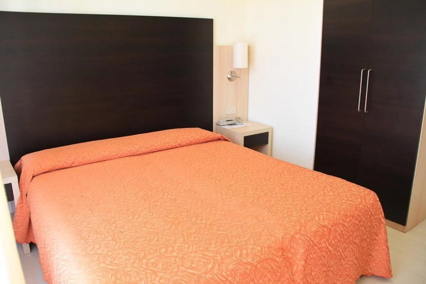 International ROOM_EXAMPLE