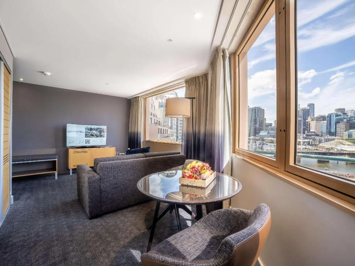 Novotel Sydney on Darling Harbour Hotel ROOM_EXAMPLE