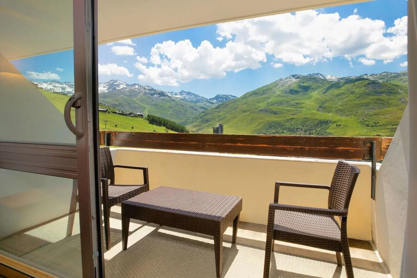 SOWELL RÉSIDENCES Crêt Voland Terrasse