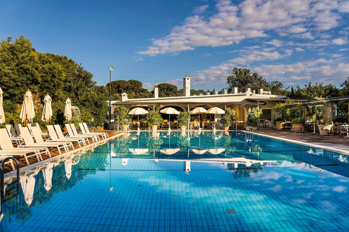 Botania Relais & Spa OUTDOOR_POOL