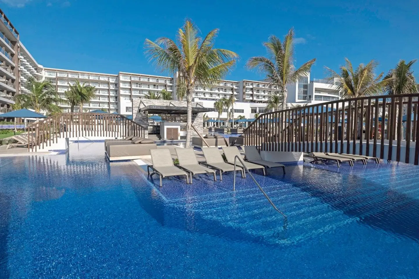 Royalton Splash Riviera Cancun OUTDOOR_POOL