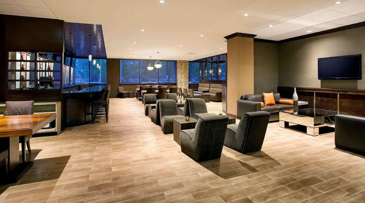 DoubleTree by Hilton Hotel & Suites Jersey City LOUNGE_LOBBY