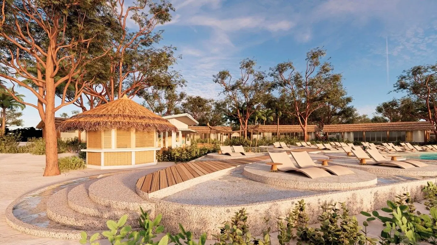 Outrigger Phi Phi Island Resort Strand