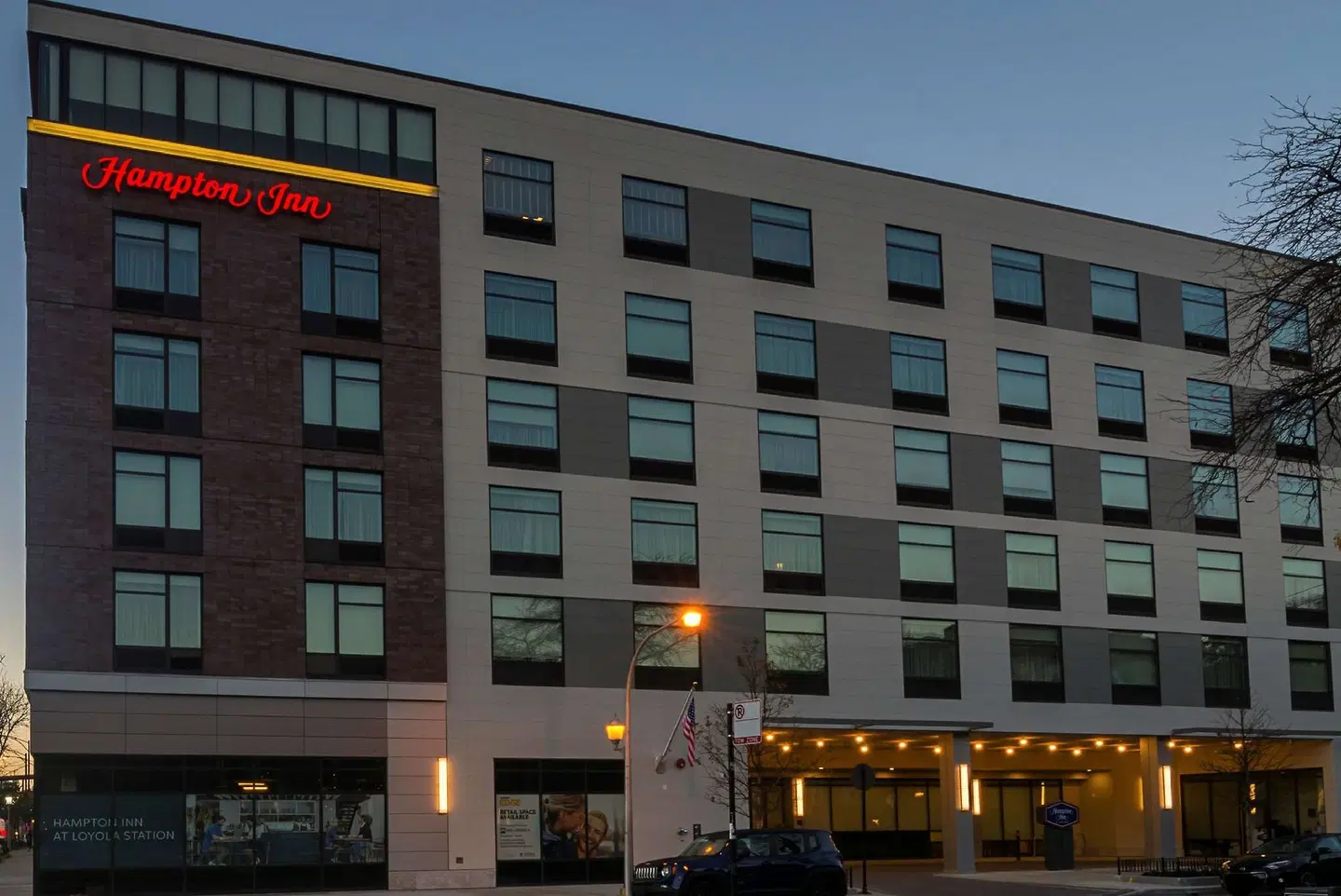 Hampton Inn Chicago North-Loyola Station EXTERIOR