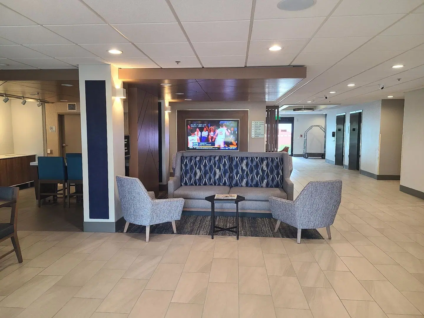 Holiday Inn Express & Suites Ft Lauderdale N - Exec Airport LOUNGE_LOBBY