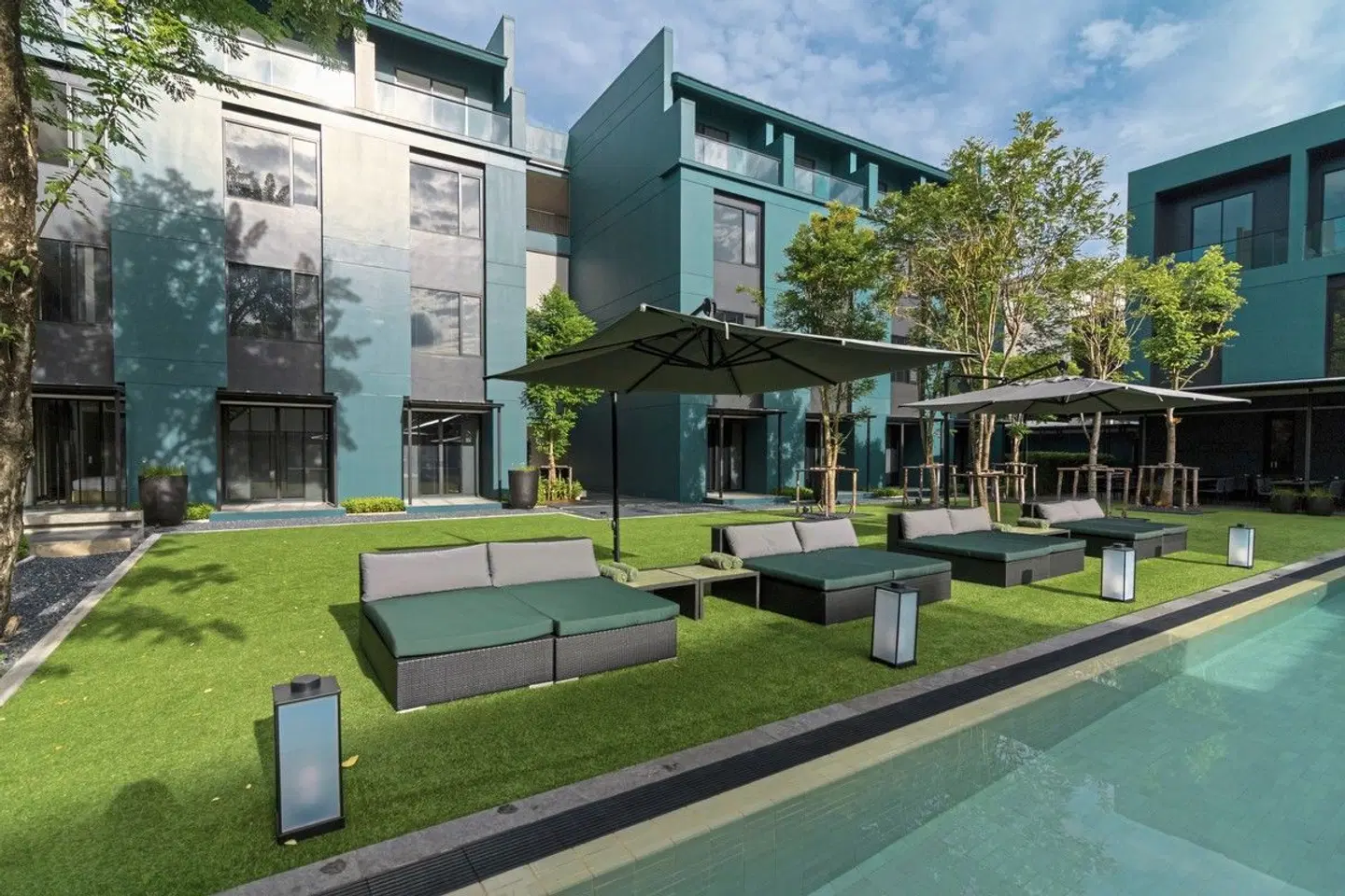 Theatre Residence EXTERIOR