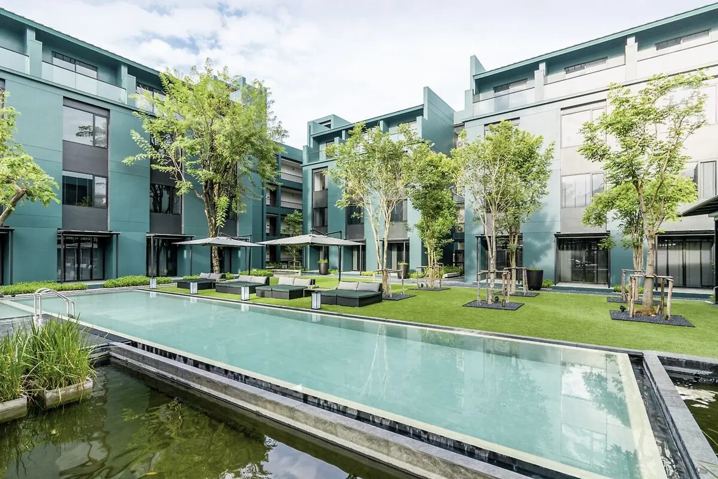 Theatre Residence OUTDOOR_POOL