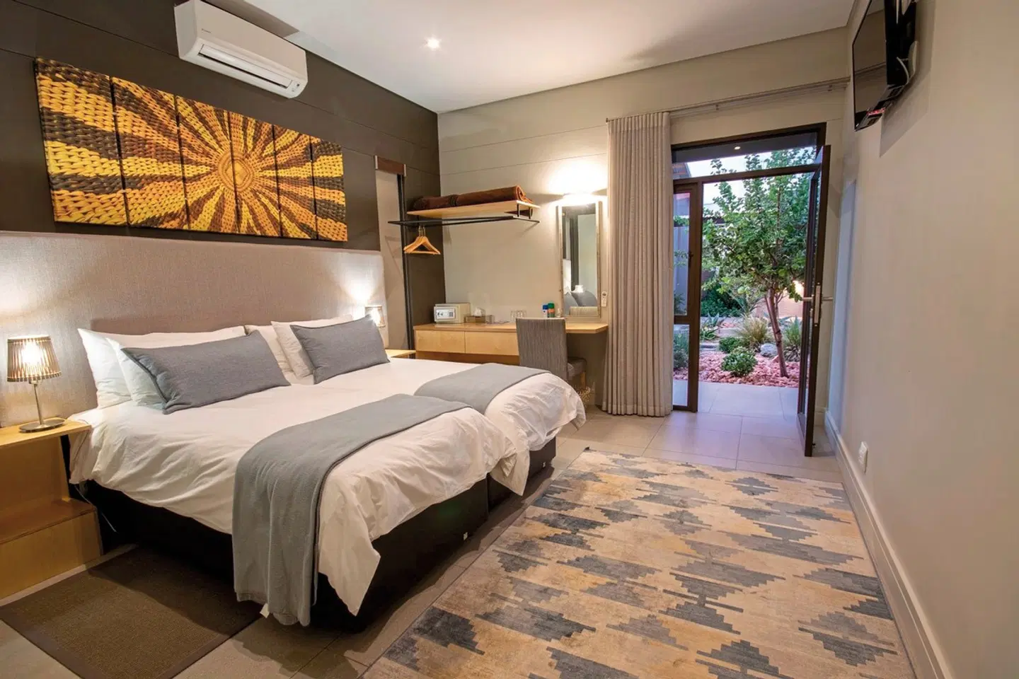 The Elegant Guesthouse ROOM_EXAMPLE