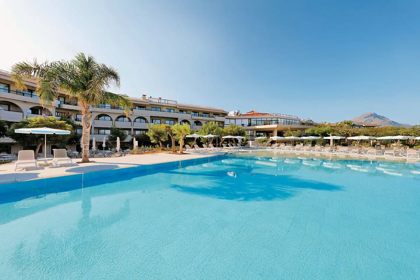Grand Palladium Sicilia Resort & Spa OUTDOOR_POOL