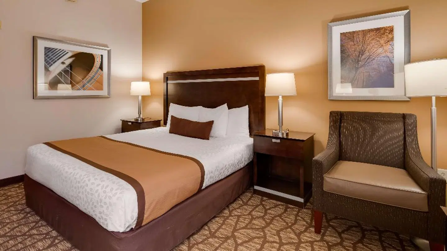 Best Western Plus Belle Meade Inn & Suites ROOM_EXAMPLE