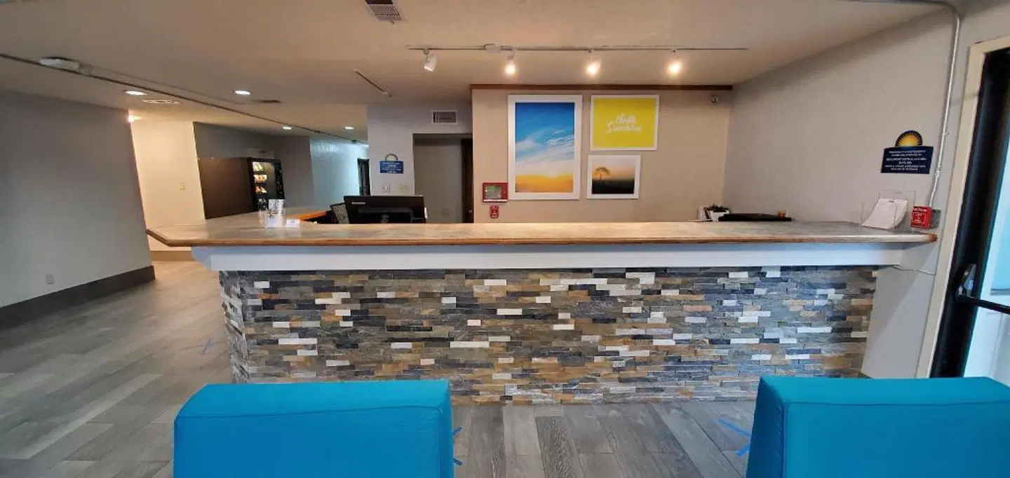 Days Inn by Wyndham Beaumont LOUNGE_LOBBY