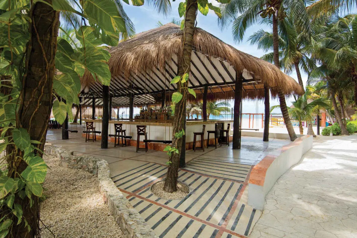 El Dorado Seaside Suites Terrasse